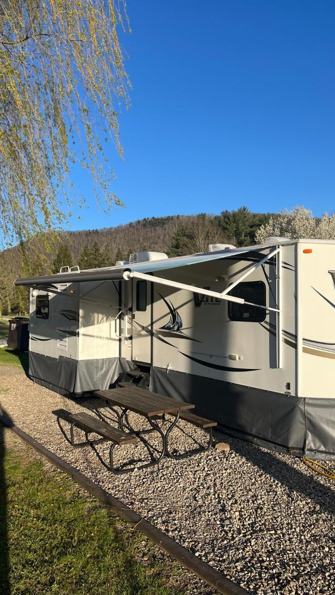Route 6 Campground Gaines Kültér fotó